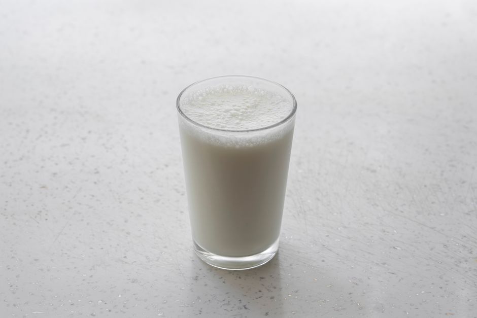 Bir bardak süt
